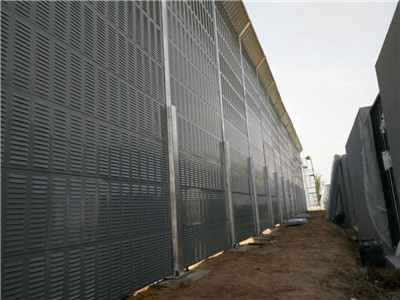 <a href=http://mypgl.com/news_article?news_id=119>聲屏障</a>