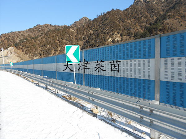 <a href=http://mypgl.com/news_article?news_id=124>聲屏障</a>